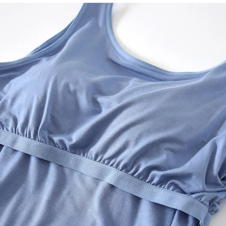 Pyjama-Set mit integriertem BH, T-Shirt und Shorts