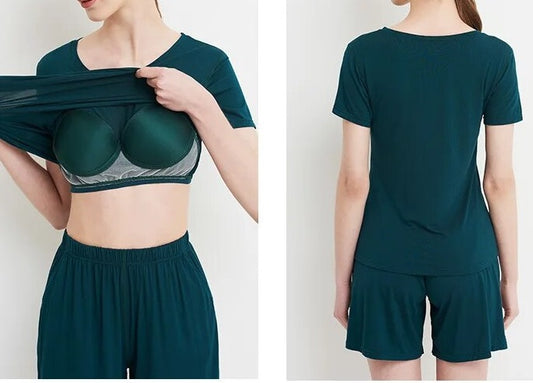 Pyjama-Set mit integriertem BH. Übergrößen erhältlich