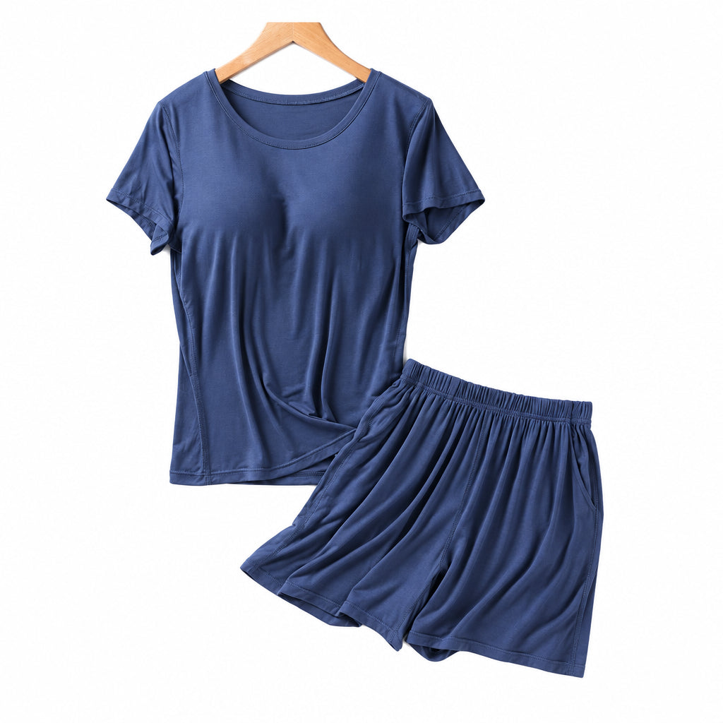 Pyjama-Set mit integriertem BH. Übergrößen erhältlich 