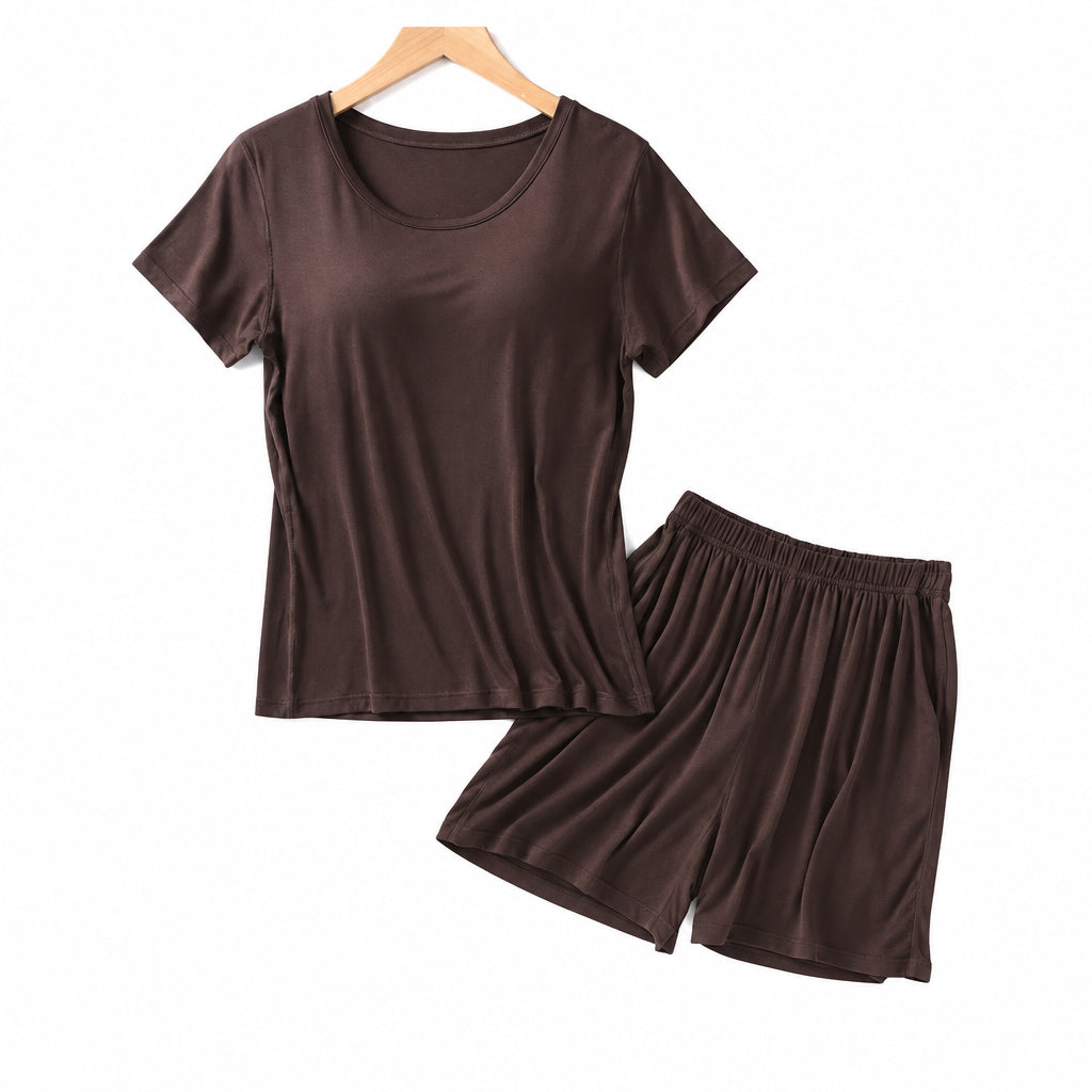 Pyjama-Set mit integriertem BH. Übergrößen erhältlich 