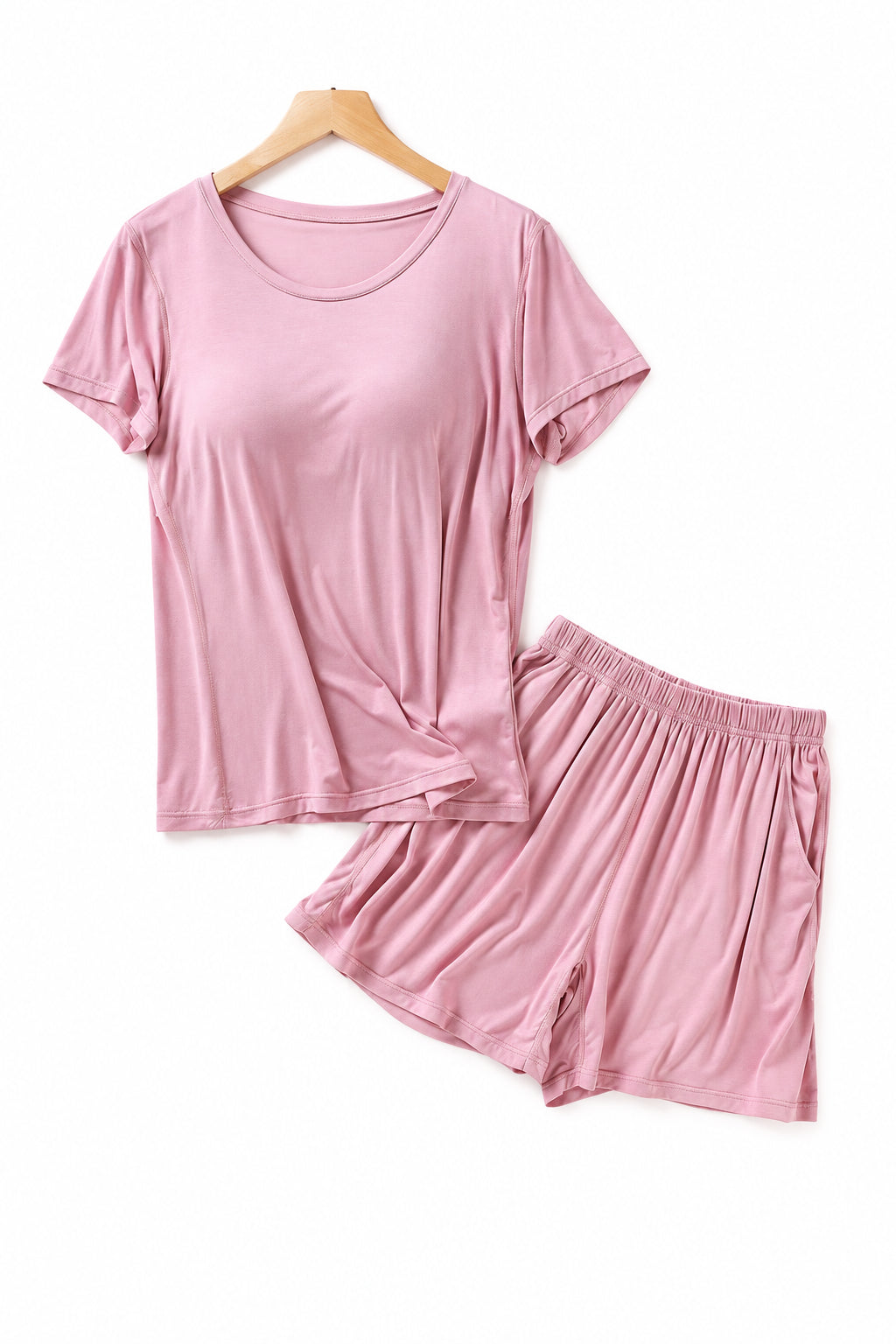Pyjama-Set mit integriertem BH. Übergrößen erhältlich 